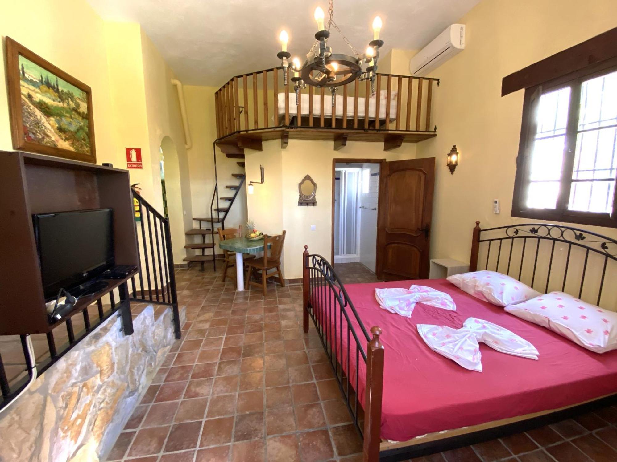 Castle Tower Apartment In Rural Holiday Park 'Bernard' تولوكس المظهر الخارجي الصورة